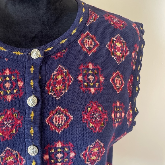 Tricots St.Raphael Navy Vest with Gold Buttons - Picture 2 of 7